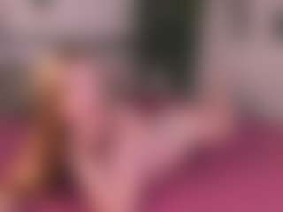 Live cam show with Helen-Jones - Domination on livesuperchat.net
