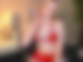 Live cam show with Helen-Jones - Kisses on Camsoda