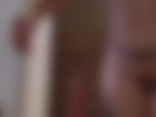 Live cam show with KendallChert - Dildo Or Vibrator on Chatstar