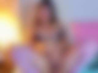 Live cam show with KendallChert - Dildo Brown Hair on Camsoda