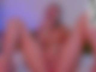 Live cam show with ladyy-olyana - Body Massage on crypto-cams