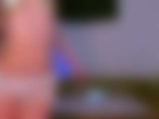 Live cam show with ladyy-olyana - Smoking on pussylord.com