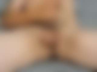 Live cam show with meltwithme00 - Cockring on Camsoda