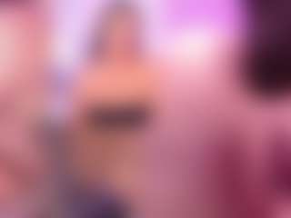 Live cam show with Susy - Middle Aged on SpunkLive