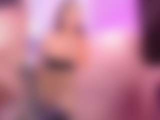 Live cam show with Susy - Eating Pussy on SquirtSoMuch