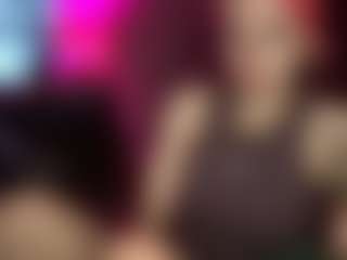 Live cam show with Venustheflytrap - Public Brown Hair on parknlotfishbdy