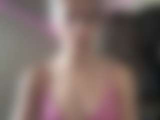 Live cam show with Venustheflytrap - College on Camsoda