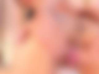 Ainoanoire's Live Sex Cam Show