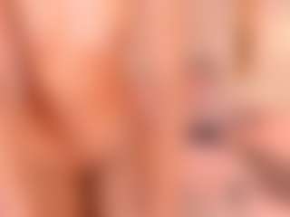 Ainoanoire's Live Sex Cam Show
