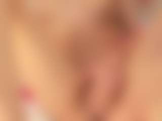 Ainoanoire's Live Sex Cam Show