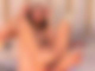 Ainoanoire's Live Sex Cam Show