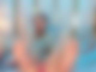 Ainoanoire's Live Sex Cam Show