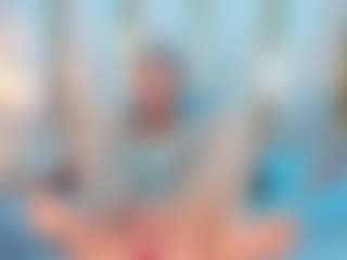 Ainoanoire's Live Sex Cam Show
