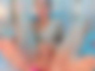 Live cam show with Ainoanoire - Oil on liverealitysex.com