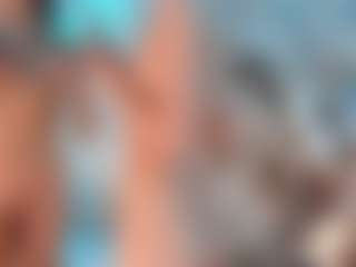 Live cam show with Ainoanoire - Oil on CamwithHer