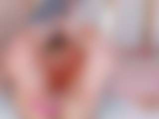 Ainoanoire's Live Sex Cam Show