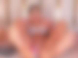Ainoanoire's Live Sex Cam Show