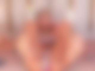 Ainoanoire's Live Sex Cam Show