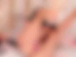 Ainoanoire's Live Sex Cam Show