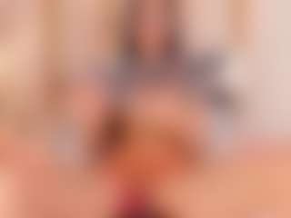 Ainoanoire's Live Sex Cam Show