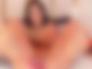 Ainoanoire's Live Sex Cam Show