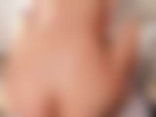 Ainoanoire's Live Sex Cam Show