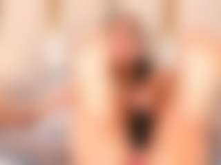 Ainoanoire's Live Sex Cam Show