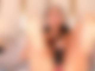 Ainoanoire's Live Sex Cam Show