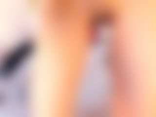 Ainoanoire's Live Sex Cam Show