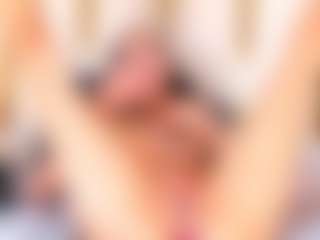 Ainoanoire's Live Sex Cam Show