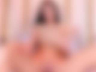 Ainoanoire's Live Sex Cam Show
