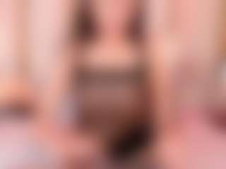 Ainoanoire's Live Sex Cam Show