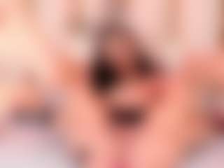 Ainoanoire's Live Sex Cam Show