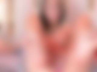 Ainoanoire's Live Sex Cam Show