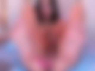 Ainoanoire's Live Sex Cam Show