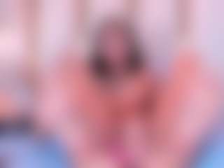 Ainoanoire's Live Sex Cam Show