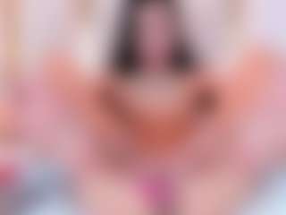 Ainoanoire's Live Sex Cam Show