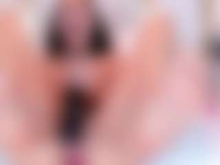 Ainoanoire's Live Sex Cam Show