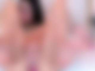 Ainoanoire's Live Sex Cam Show