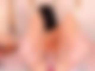 Ainoanoire's Live Sex Cam Show