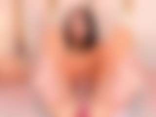 Ainoanoire's Live Sex Cam Show