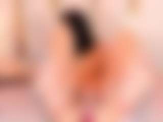 Ainoanoire's Live Sex Cam Show