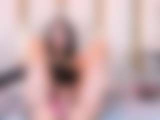 Ainoanoire's Live Sex Cam Show