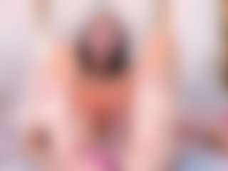 Ainoanoire's Live Sex Cam Show