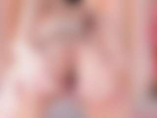 Ainoanoire's Live Sex Cam Show