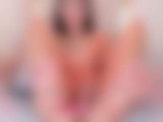 Ainoanoire's Live Sex Cam Show