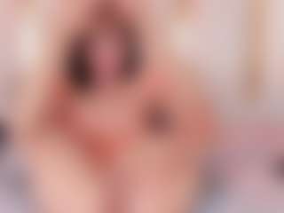 Ainoanoire's Live Sex Cam Show