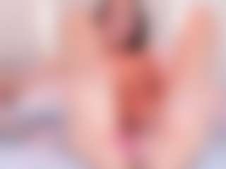 Ainoanoire's Live Sex Cam Show