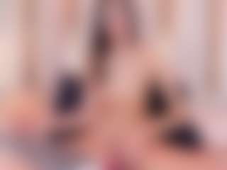 Ainoanoire's Live Sex Cam Show