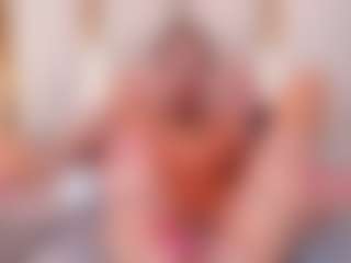 Ainoanoire's Live Sex Cam Show